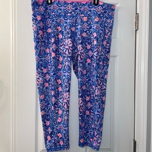 Lilly Pulitzer UPF 50+ Luxletic 24" Weekender Mid-Rise Midi Leggings